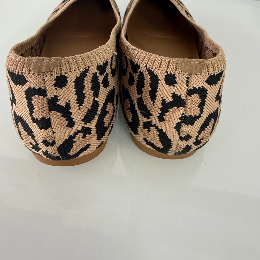 Vivaia Aria Walker Womens Size 39.5 Leopard Print Pointed Toe Knit Ballet Flats